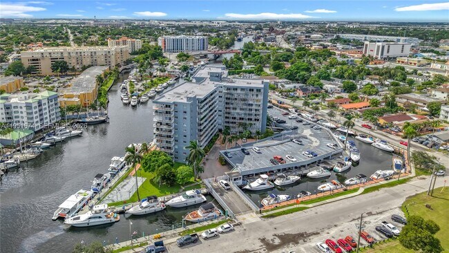 Foto del edificio - 1800 NW 24th Ave