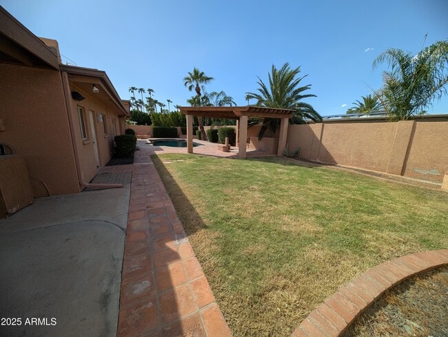 Building Photo - 6540 E Camino Santo