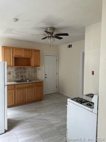 Building Photo - 481 Hollister Ave