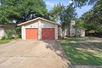 Building Photo - 11908 Broad Oaks Dr