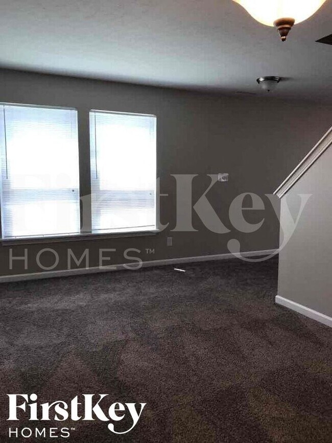Foto del edificio - 7934 Liberty School Ln
