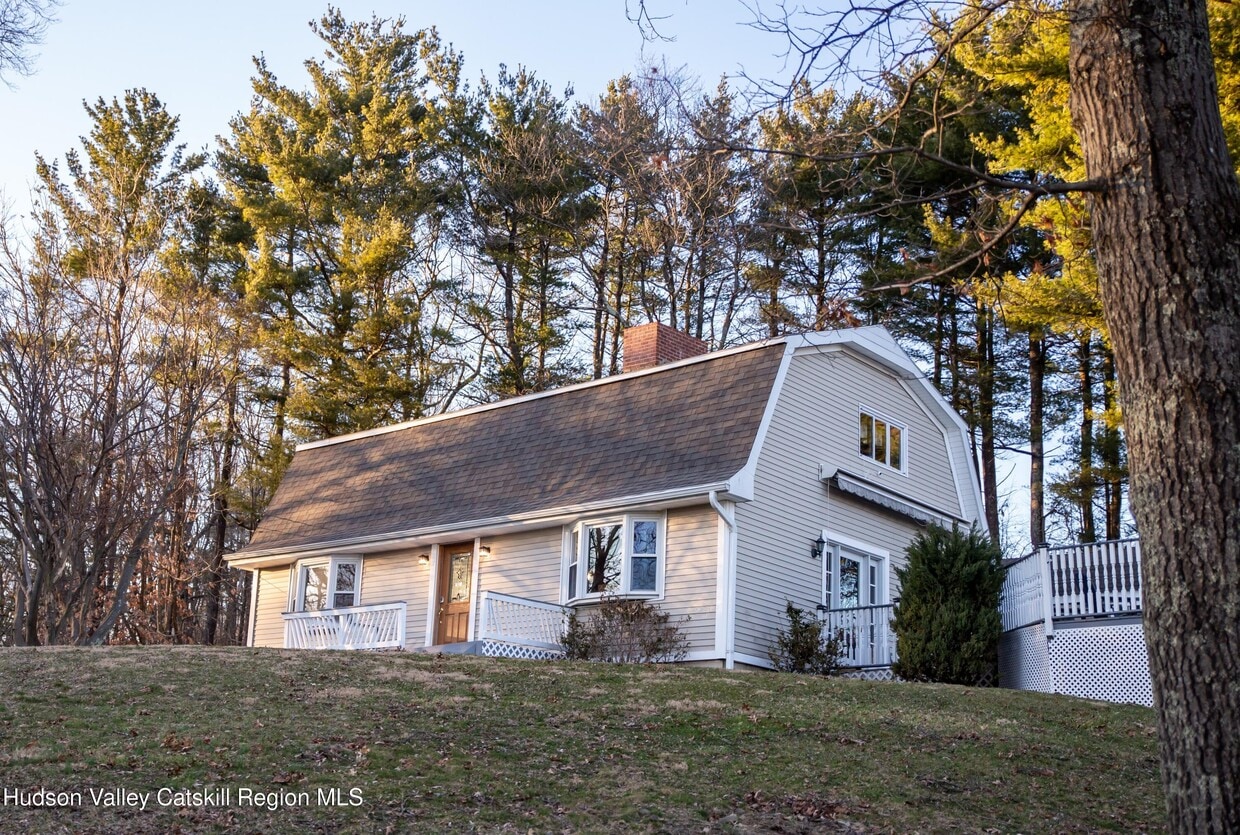 Primary Photo - 15 Skinner Rd