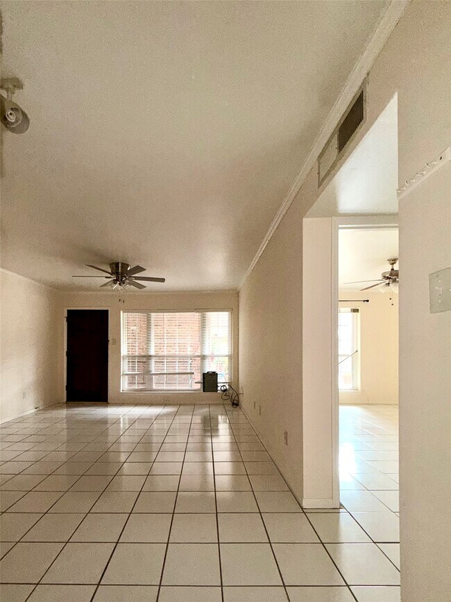 Foto del edificio - 2507 Montrose Blvd