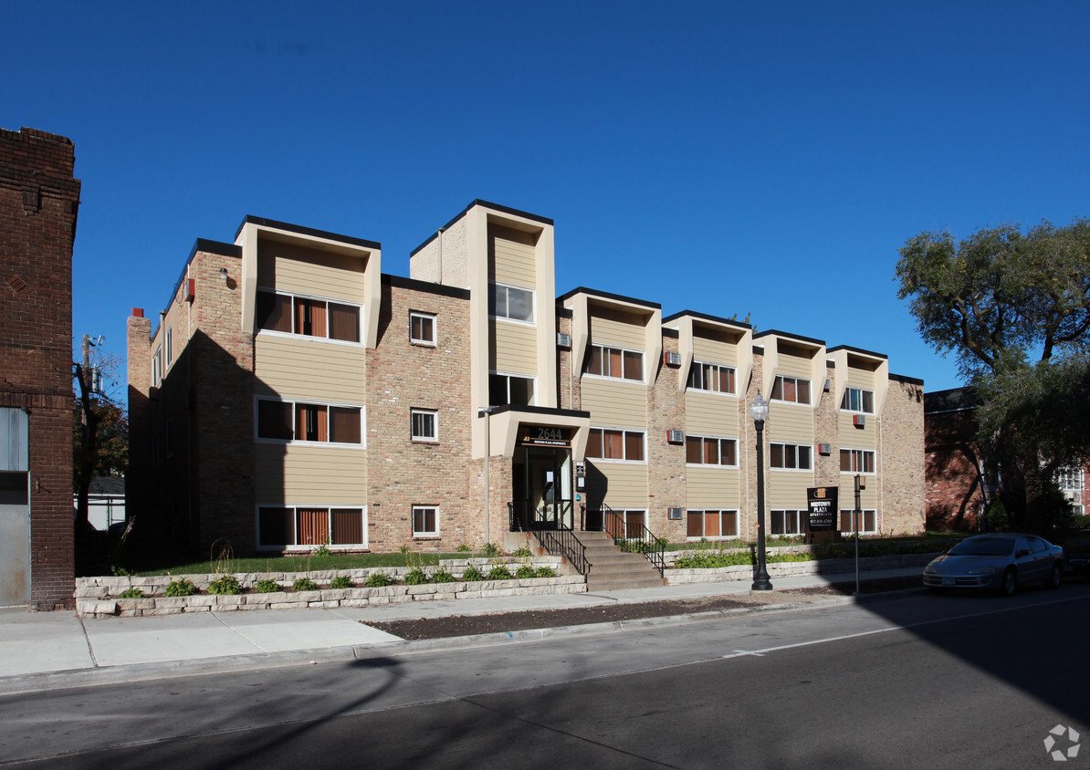 Primary Photo - Midtown Plaza Apartments