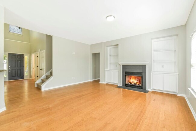 Building Photo - 5736 Coopers Ridge Ln