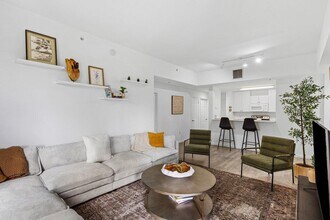 Building Photo - 1209 Main St