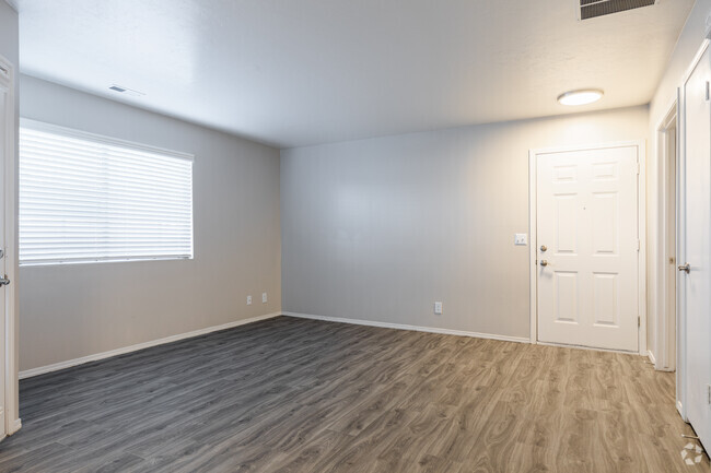 Reno-2BR, 1BA - 1,004SF - Lakeside Village UT