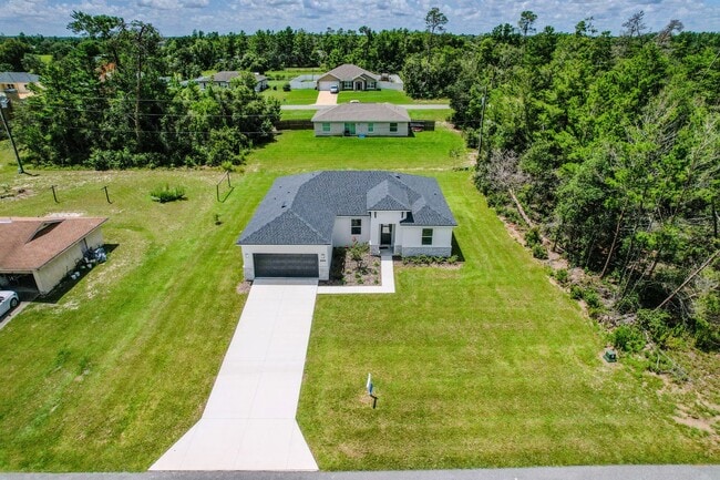 Building Photo - 4820 SW 159th Ln