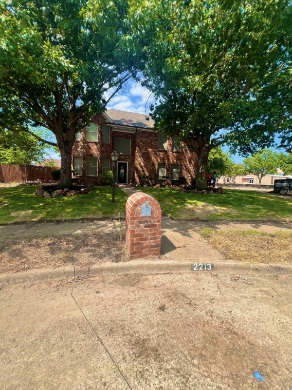 Foto principal - 2213 Ridgewood Dr