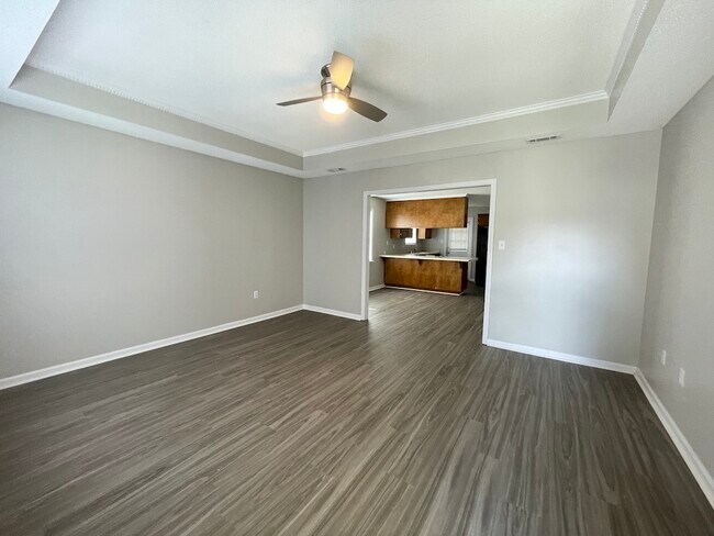 Foto del edificio - 229 Blue Pool Dr