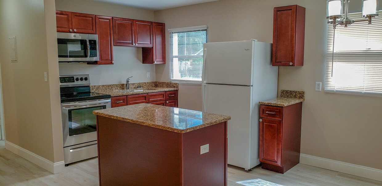 1011 Grayson Dr, Orlando, FL 32825 House for Rent in Orlando, FL