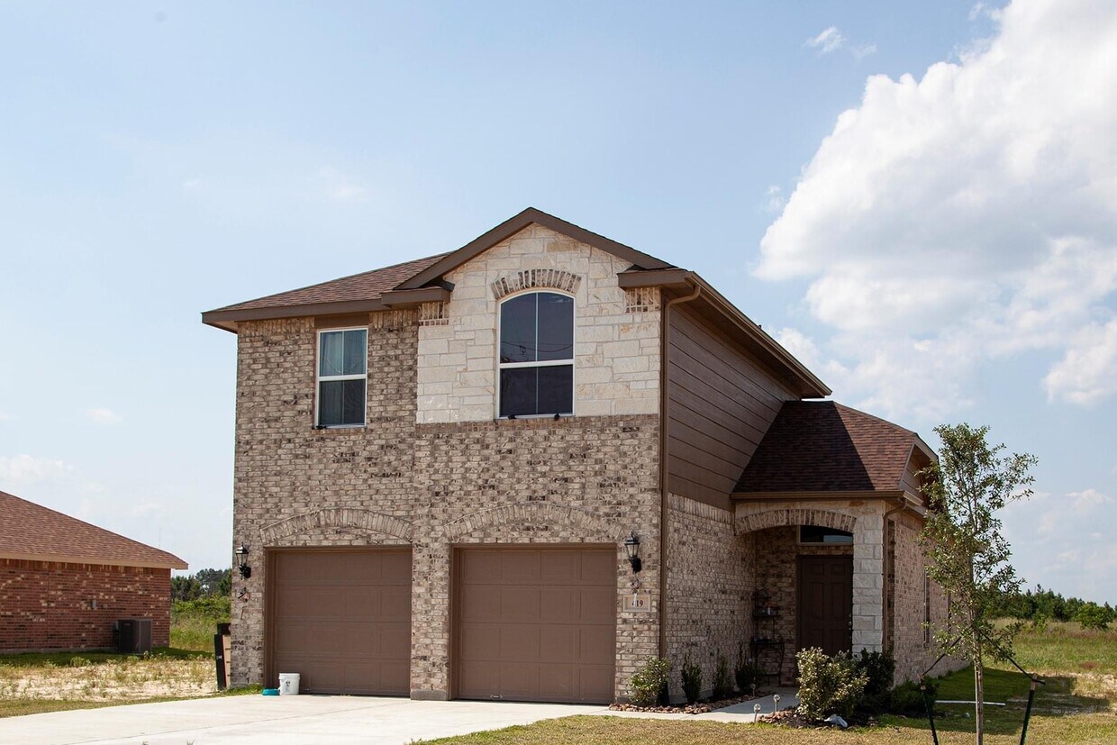 10036 Spearmint Ln, Dallas, TX 75217 House for Rent in Dallas, TX