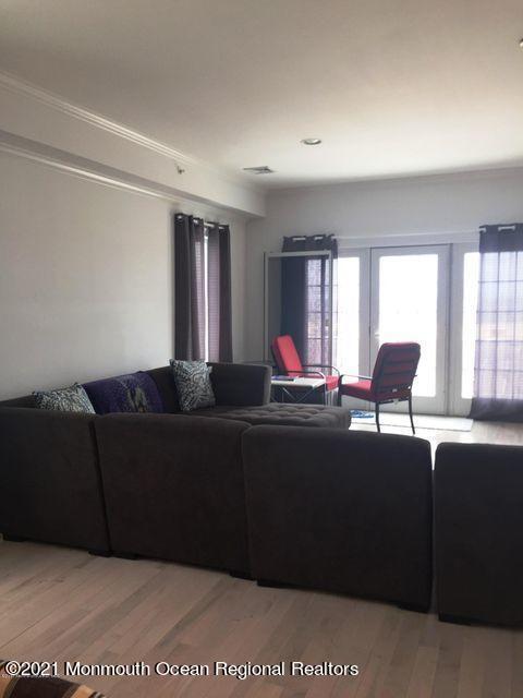 Foto del edificio - 1066 Ocean Ave