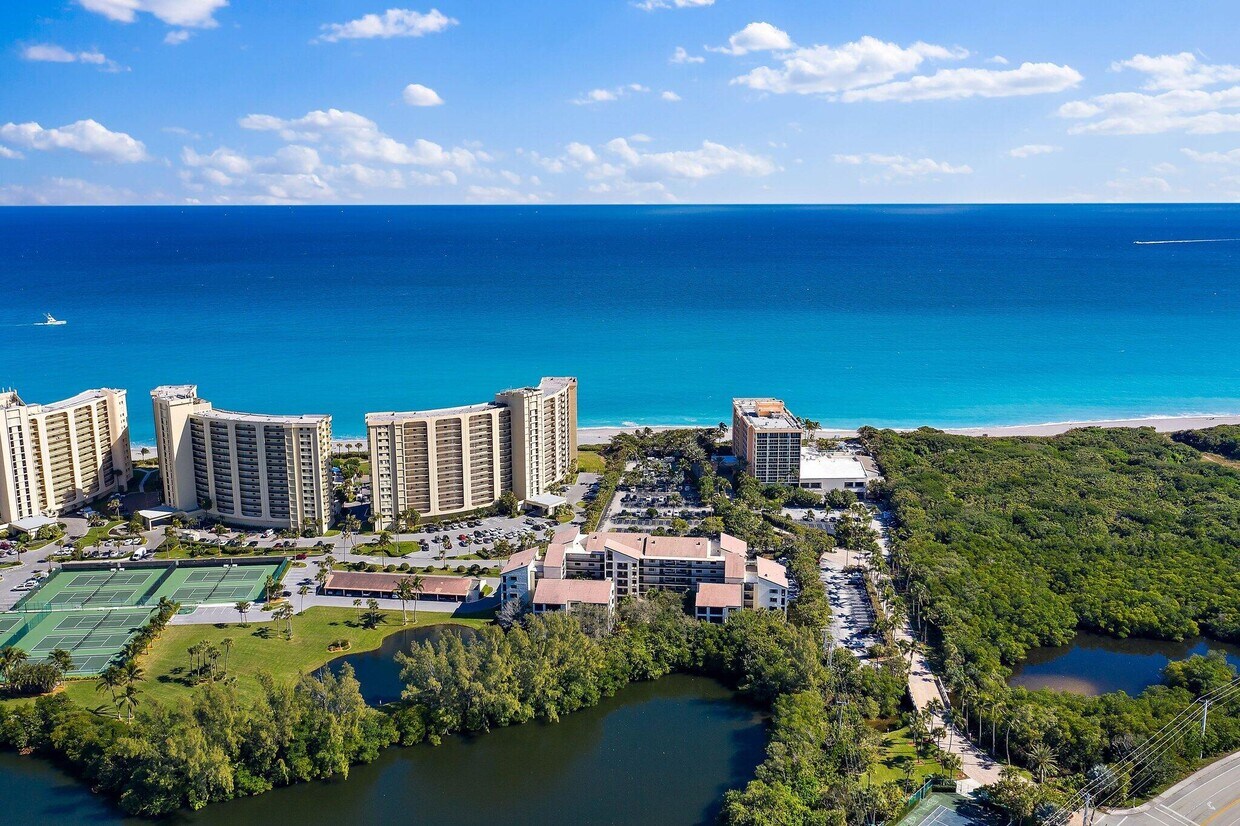 Foto principal - 500 Ocean Trail Way