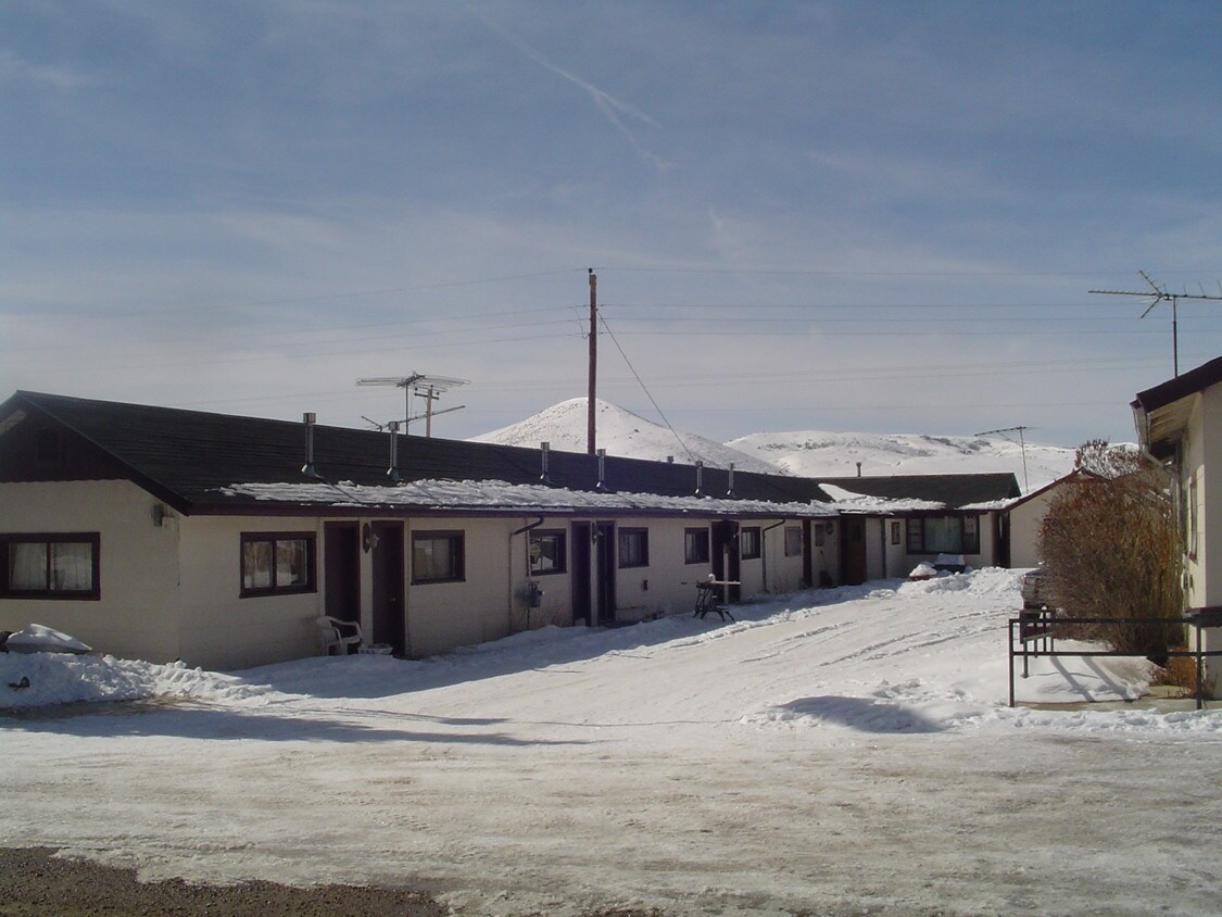 Primary Photo - Parshall Apartments