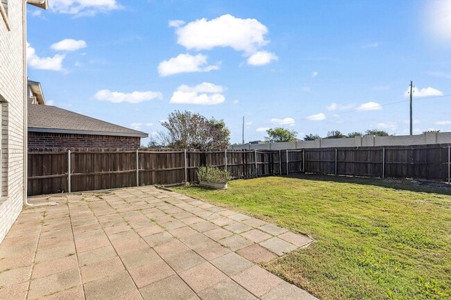 Foto del edificio - 1543 Englewood Dr
