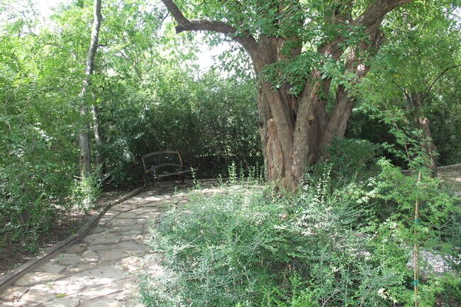 Photo - Cozy 2-Bedroom Home for Lease