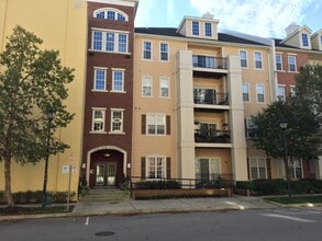 Building Photo - 1400 Granby St