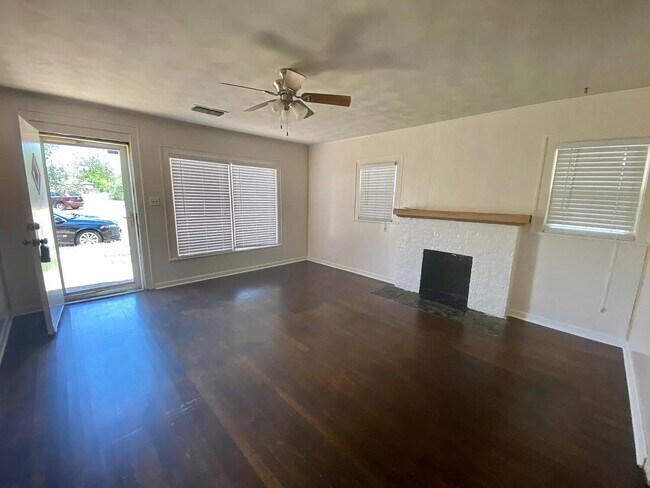 Foto del edificio - 2109 22nd St