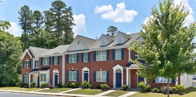Building Photo - Beautiful 2 bedroom and 2.5 bath TOWNHOME ...