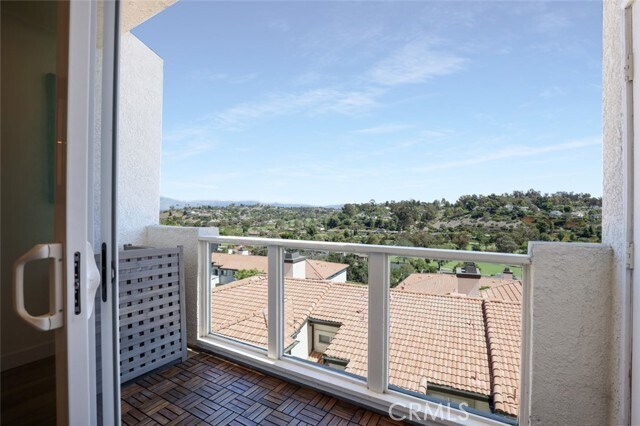 Building Photo - 30902 Club House Dr