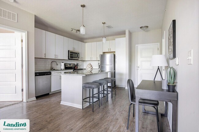 Foto del edificio - 2300 Tapestry Park Dr