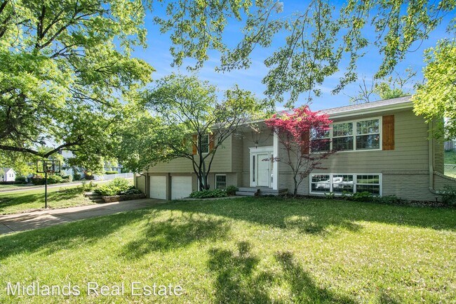 Building Photo - 4 br, 3 bath House - 507 S 116th Street