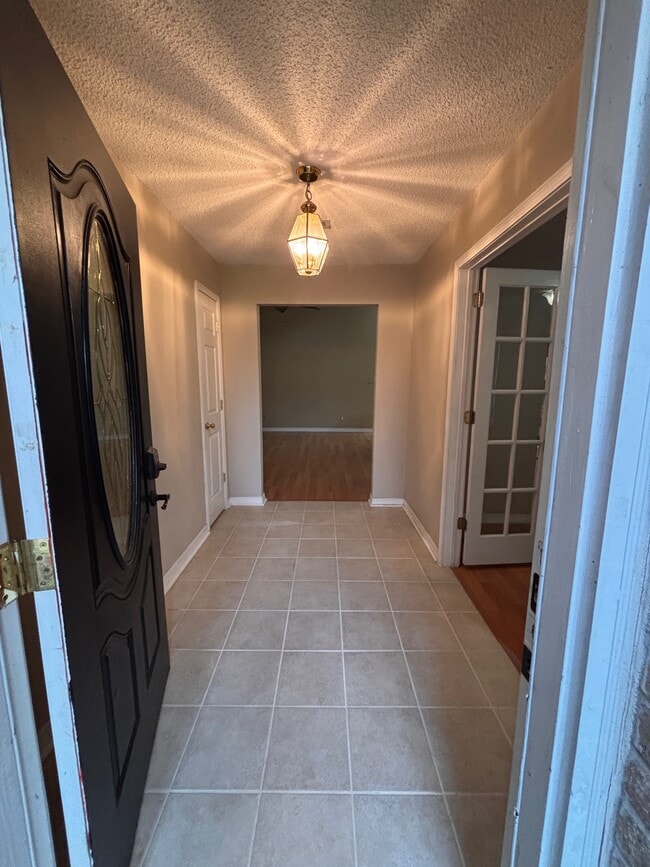 Entrance - 2517 Gulf Breeze Ave
