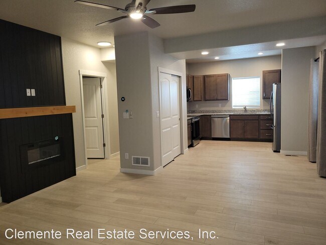 Building Photo - 3 br, 4 bath House - 5281 Palomino Ranch P...