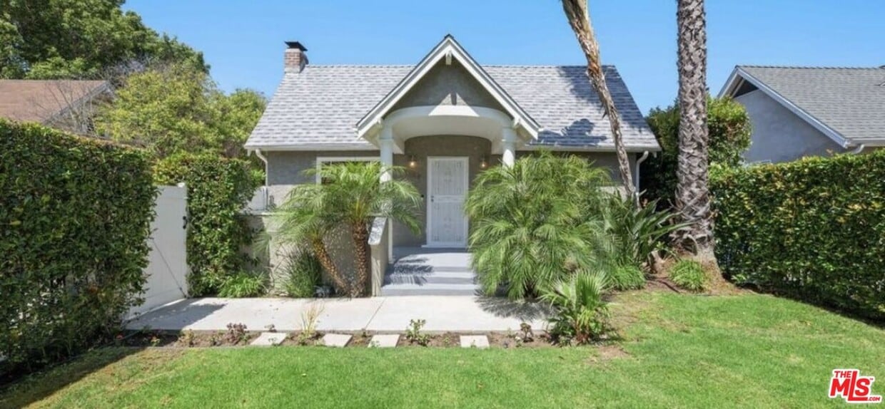 Foto principal - 1149 N Poinsettia Pl