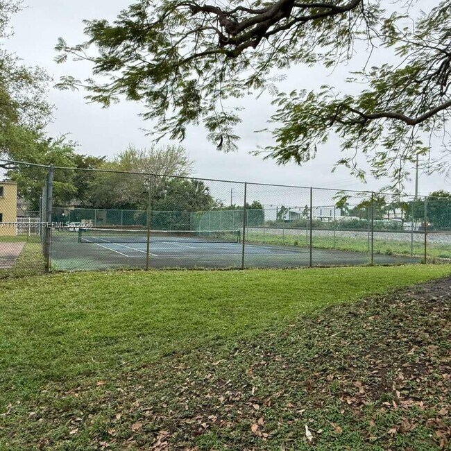 Foto del edificio - 1125 S Flagler Ave