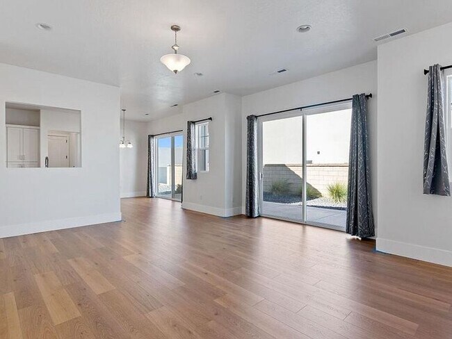 Foto del edificio - 5648 S Adobe Sun Dr