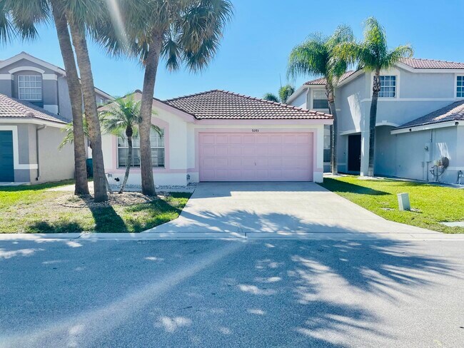 Foto del edificio - 7093 Middlebury Dr