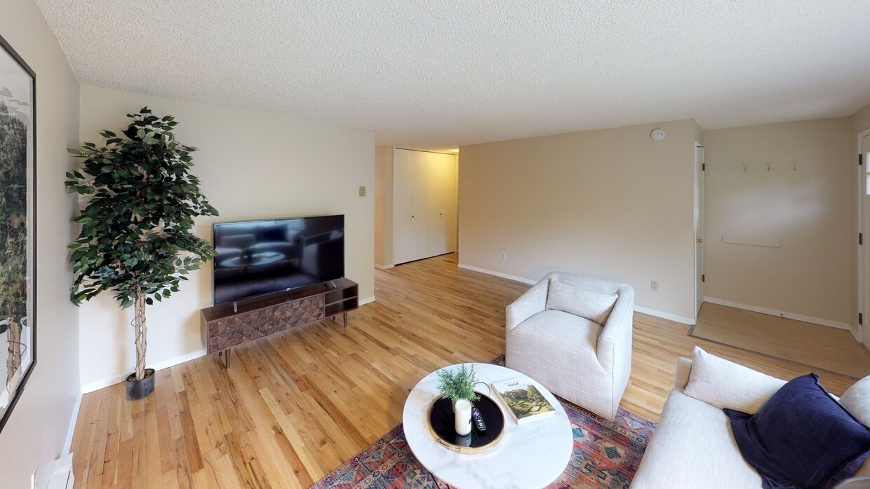 Photo - 3535 N Borthwick Ave Townhome