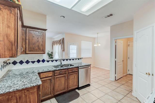 Building Photo - 4521 Highridge Dr