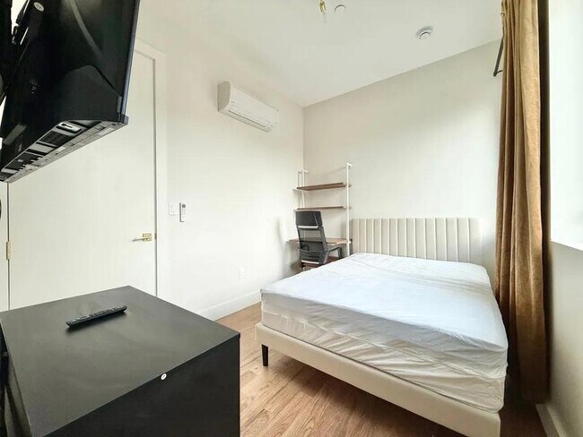 Foto del edificio - Nice room in a good neighborhood