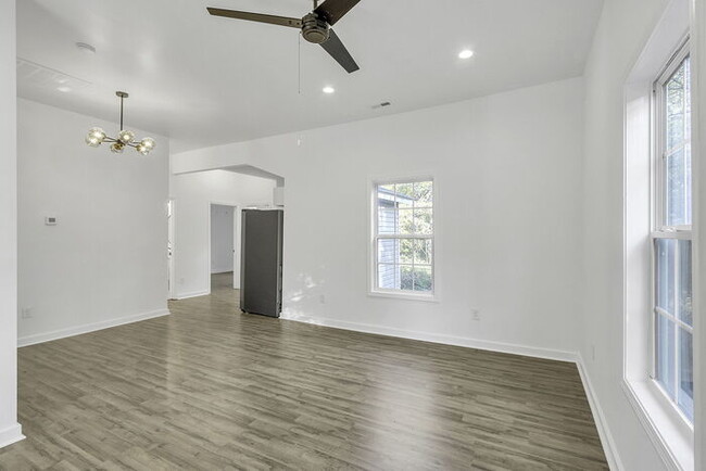 Foto del edificio - Charming 2 bedroom, 1 bathroom Greenville ...