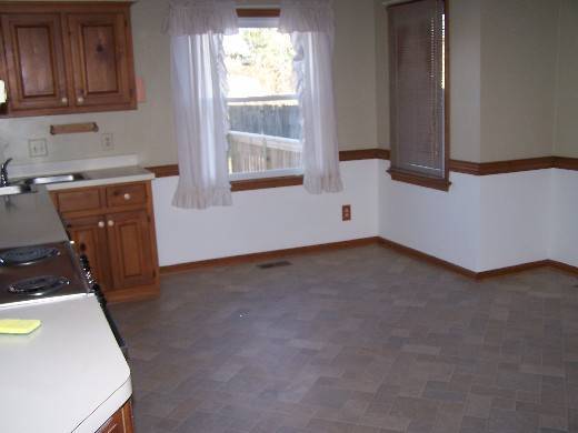 Building Photo - Single Family Home For Rent