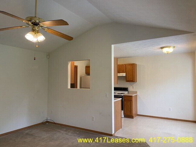 Building Photo - 1713 Windmill Way