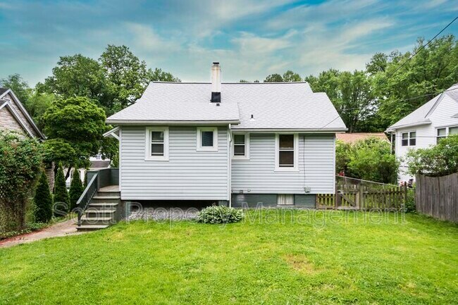 Building Photo - 1116 Overbrook Rd