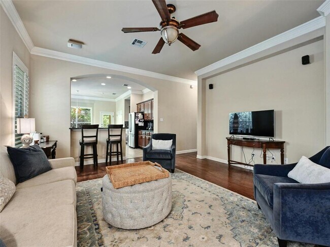 Foto del edificio - 10525 Channel Island Dr