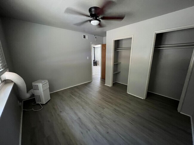 Foto del edificio - 2 bed Placerville duplex with garage