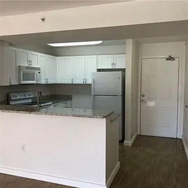 Foto del edificio - 8304 Key Royal Cir