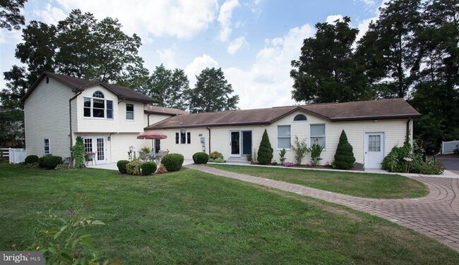 Building Photo - 1517 Orrs Bridge Rd