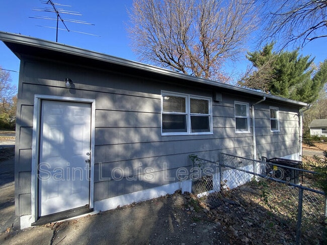 Building Photo - 1658 Kappel Dr