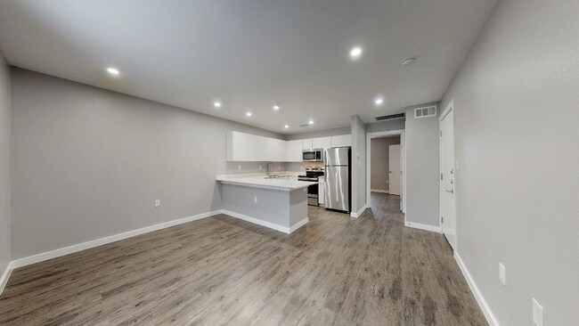Foto del edificio - Junius Place Apartments
