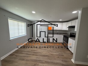 Building Photo - 808 Carroll St