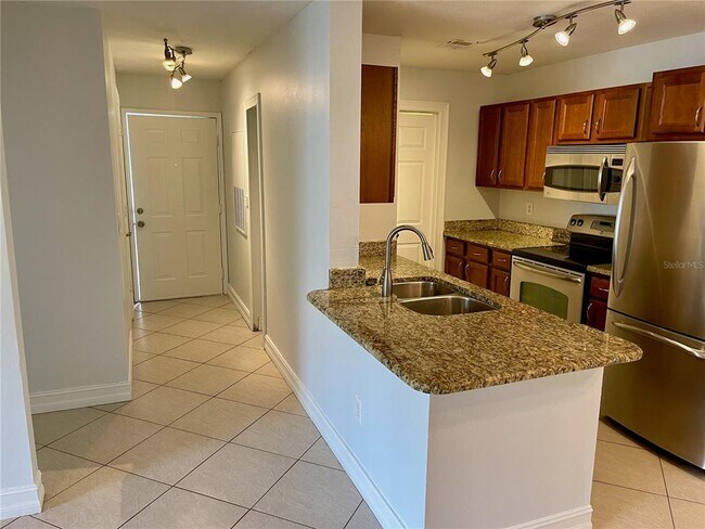 Foto del edificio - 713 Secret Harbor Ln