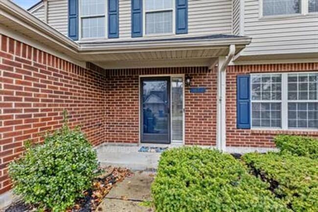 Photo - 872 Burkewood Dr House