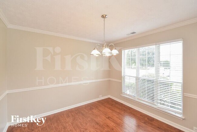 Foto del edificio - 3615 Longfield Dr